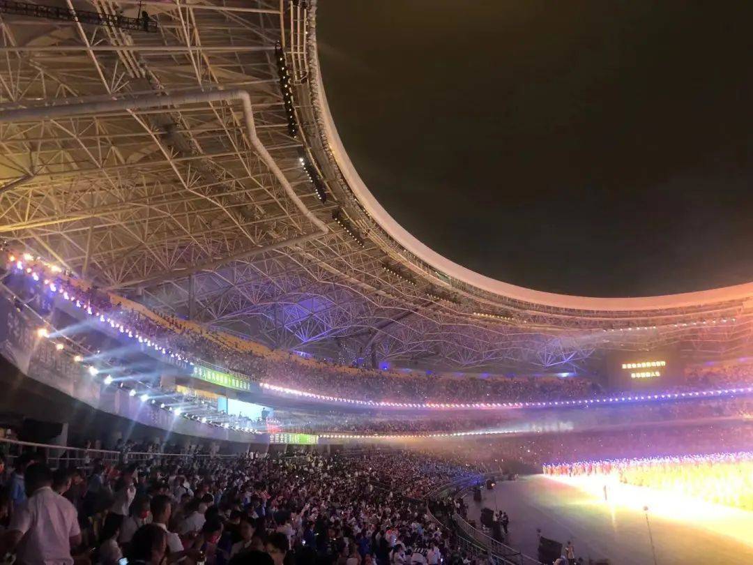 爱游戏Ning回归赛场，大胜首场状态亮眼，DWG观众沸腾！的简单介绍